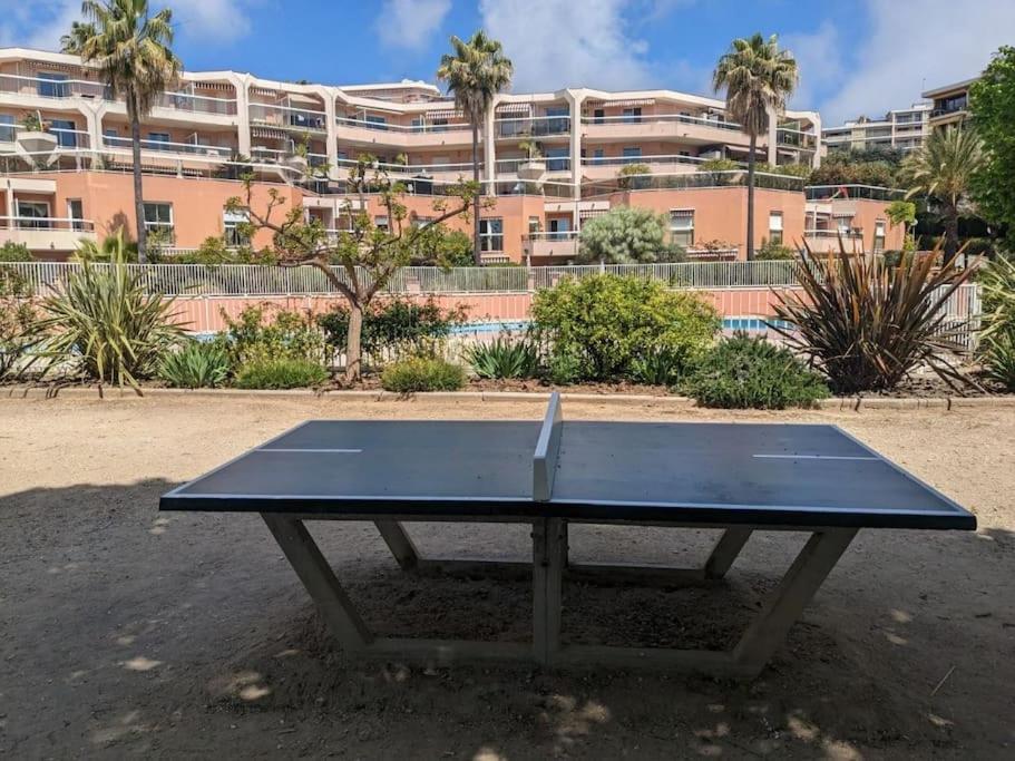 Appartement Vue Mer Sur Les Hauteurs De Nizza Exterior foto
