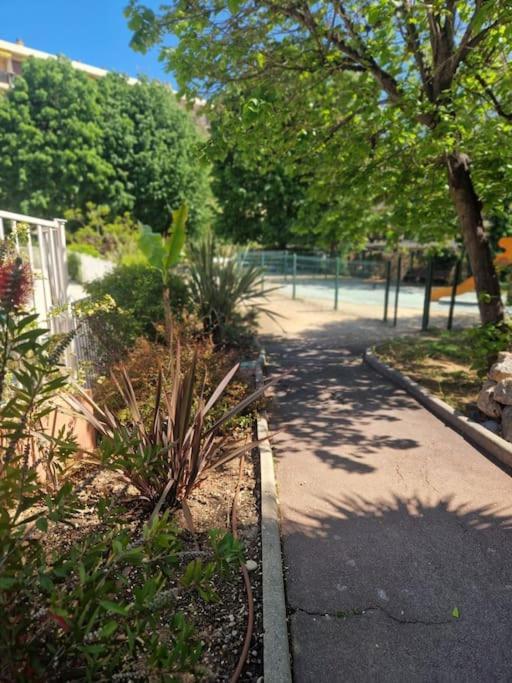 Appartement Vue Mer Sur Les Hauteurs De Nizza Exterior foto