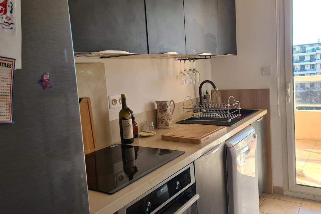 Appartement Vue Mer Sur Les Hauteurs De Nizza Exterior foto